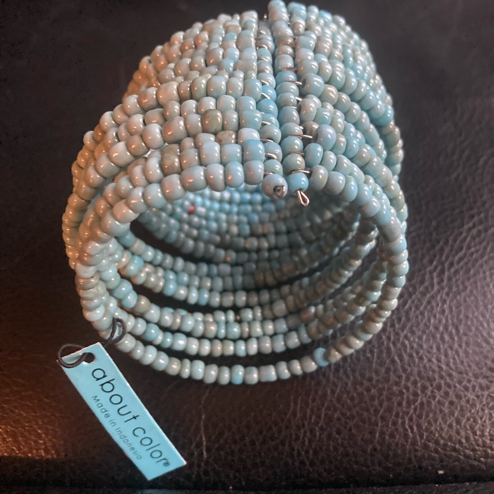 About Color Turquoise Beaded Stretch Cuff Bracelet